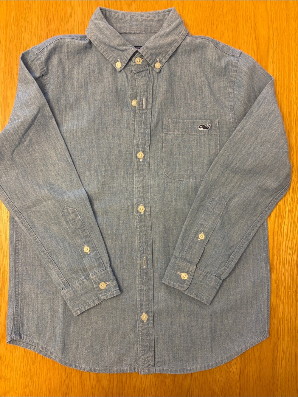 Vineyard Vines Boys Chambray Button-Down Shirt in Light Blue, size 7